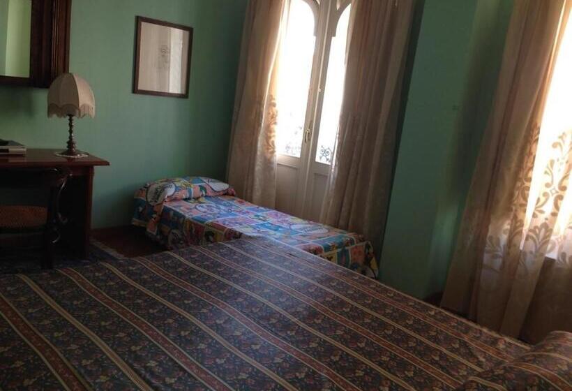 스탠다드 트리플 룸, San Genesio