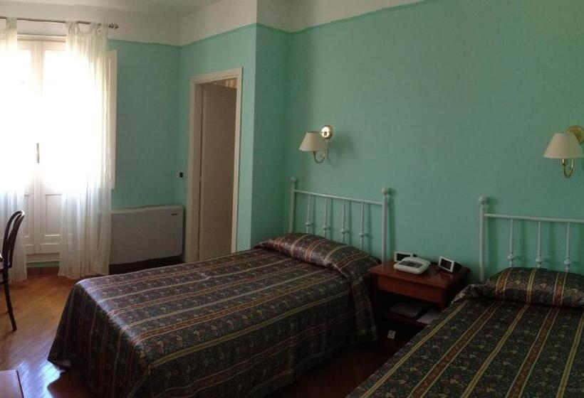 Номер Стандарт, San Genesio