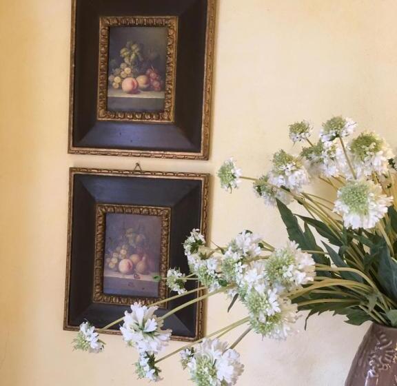 סוויטת ג'וניור, Villa Della Certosa