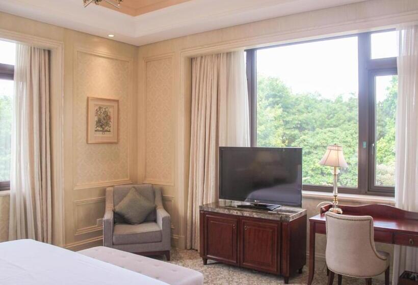 סוויטת אקזקיוטיב עם נוף לגינה, Carp Islet Resort Fuzhou