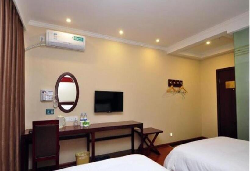 Номер бизнес-класса, Greentree Inn Yunnan Kunming Chenggong University City Shilin Street Express