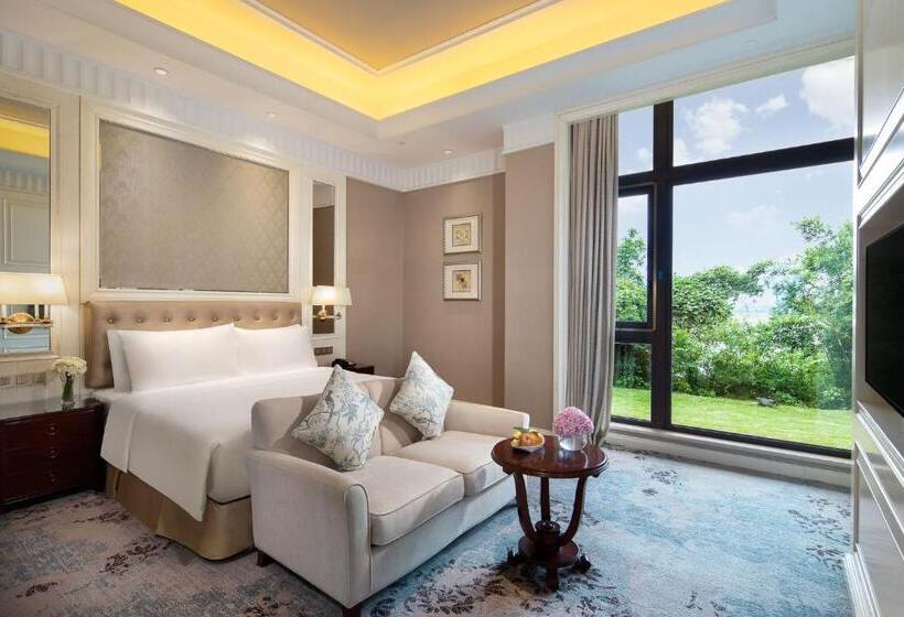 Superior suite with garden view, Carp Islet Resort Fuzhou