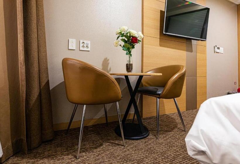 Номер Стандарт, Eastern Hotel Jeju