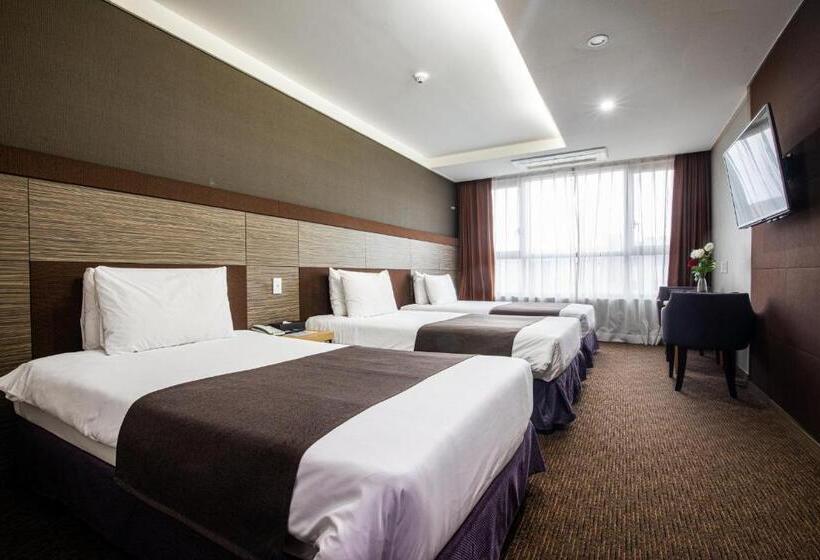 חדר סופריור לשלושה, Eastern Hotel Jeju