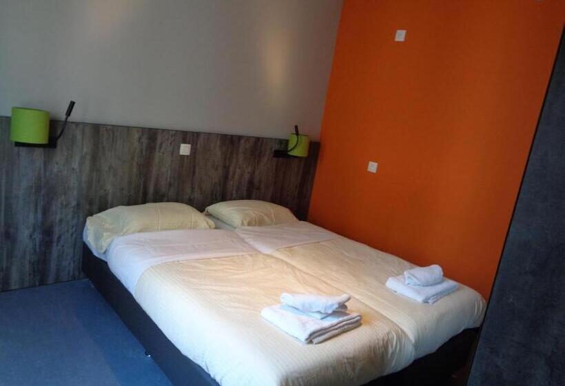 اتاق استاندارد, Brxxl 5 City Centre Hostel