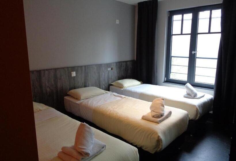 اتاق استاندارد سه نفره, Brxxl 5 City Centre Hostel