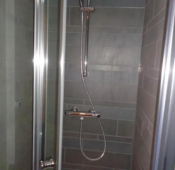 تختخواب در اتاق مشترک, Brxxl 5 City Centre Hostel
