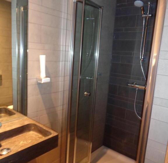 اتاق استاندارد, Brxxl 5 City Centre Hostel