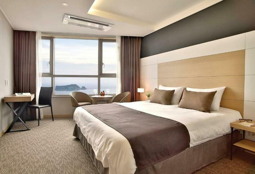 Номер Deluxe, Eastern Hotel Jeju