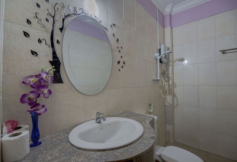 اتاق لوکس سه تخته, Happy Heng Heang Guesthouse