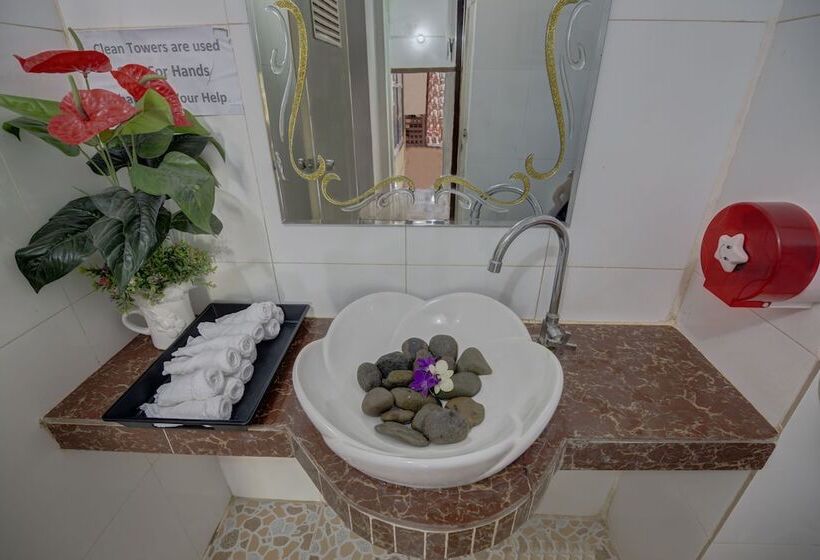 اتاق لوکس سه تخته, Happy Heng Heang Guesthouse