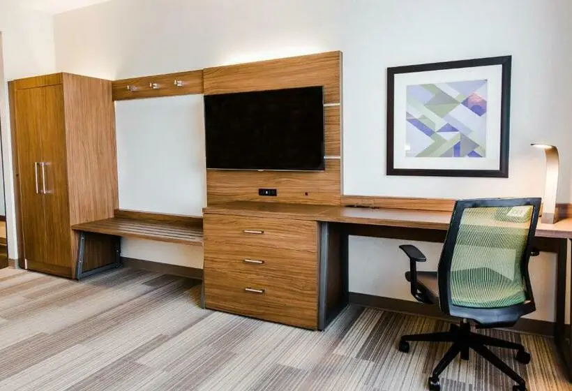 スタンダードルーム, Holiday Inn Express & Suites   West Edmonton Mall Area, An Ihg