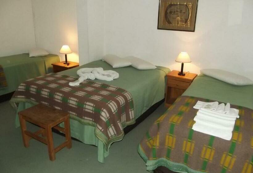 غرفة قياسية ثلاثية, Hosteria Las Amapolas