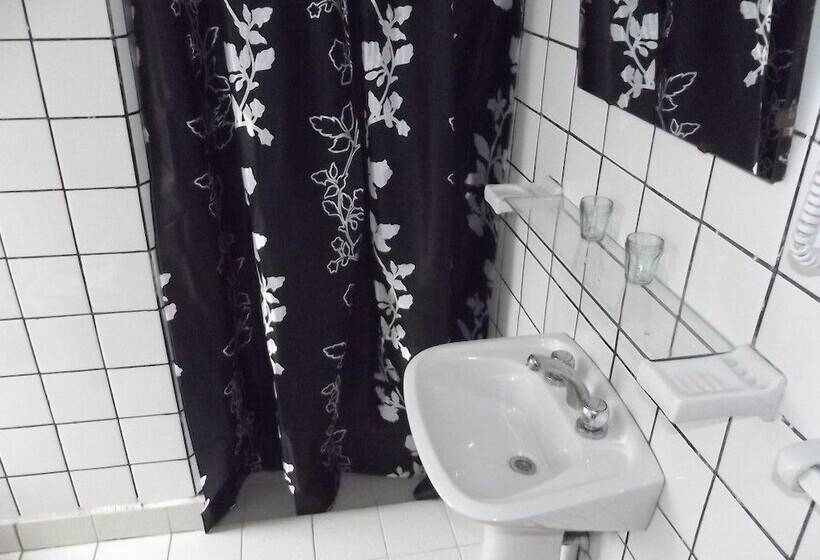 غرفة قياسية ثلاثية, Hosteria Las Amapolas