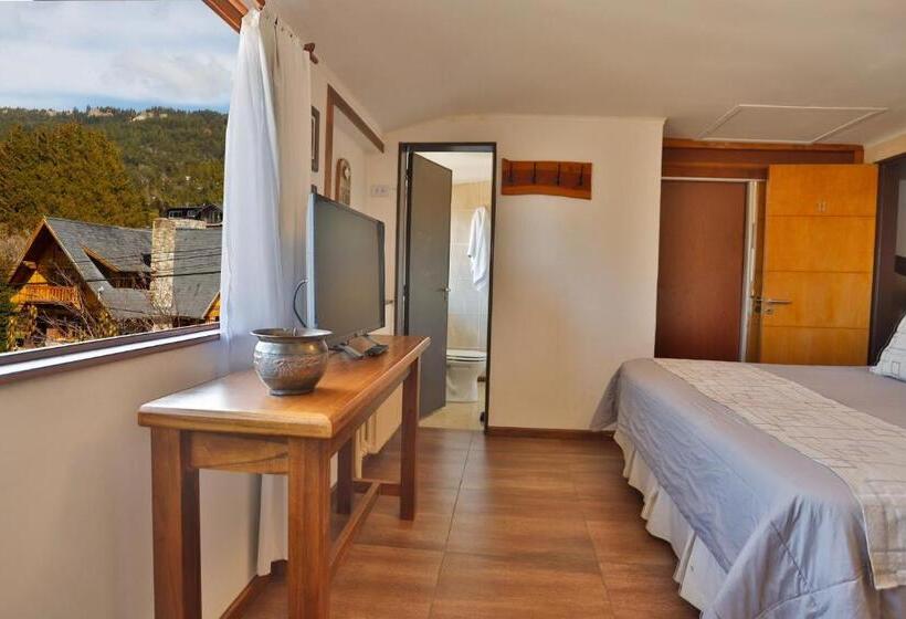 اتاق استاندارد سه نفره, Le Charme Con Parking