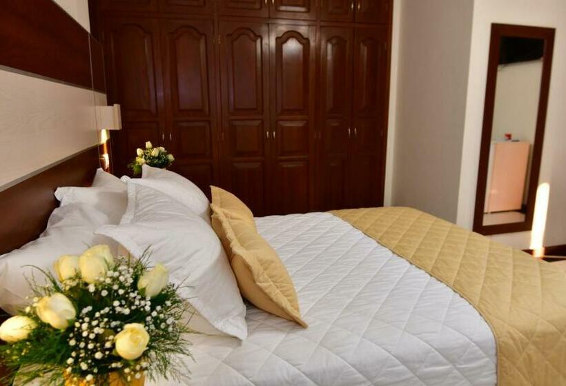 Номер Стандарт Индивидуальный, Prince