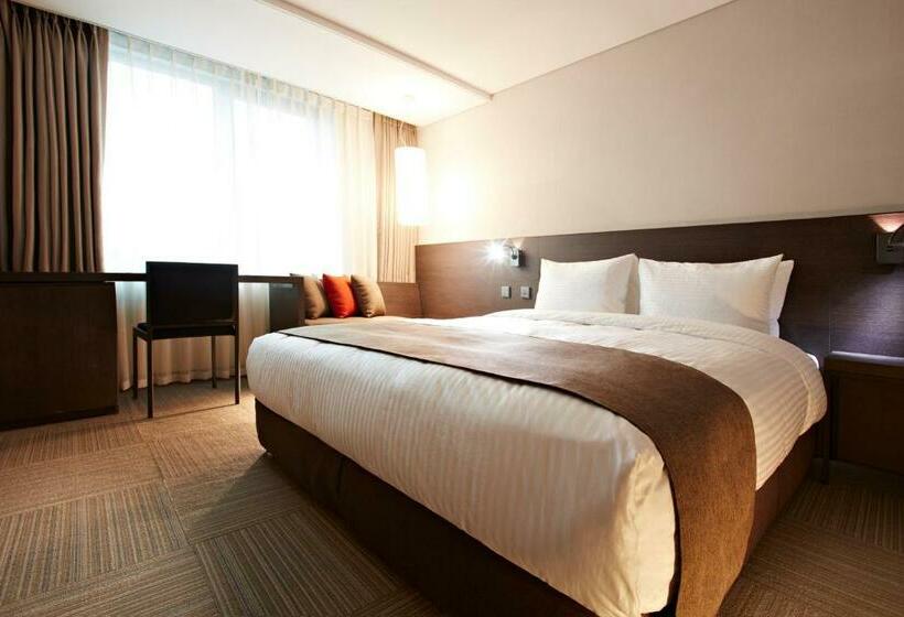 수피리어 룸, Prumir