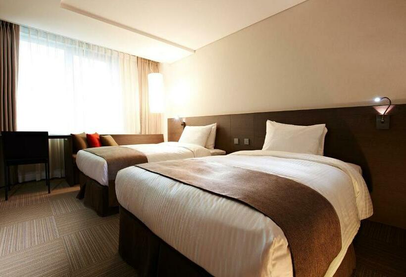 수피리어 룸, Prumir