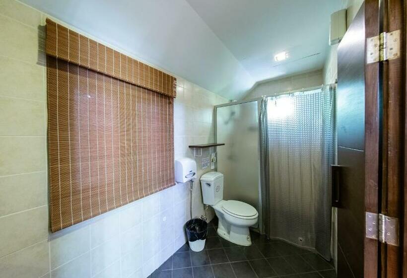 غرفة قياسية, The Riverkwai Bridge Resort