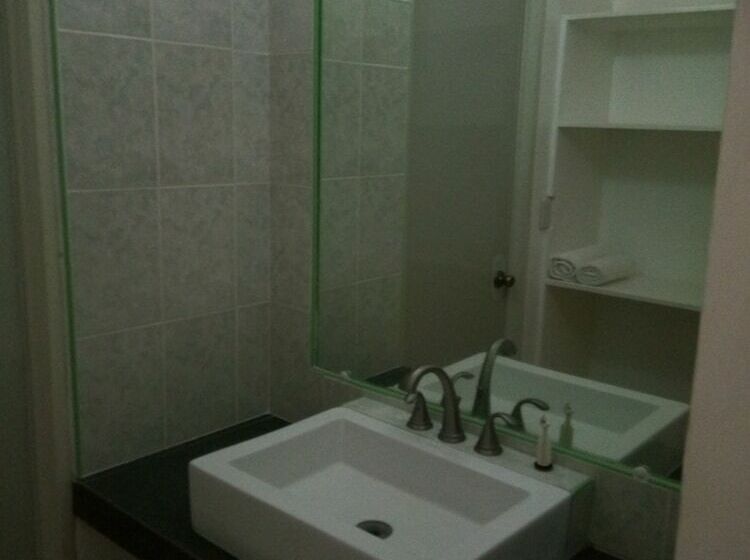 سوییت لوکس, Theview Camiguin