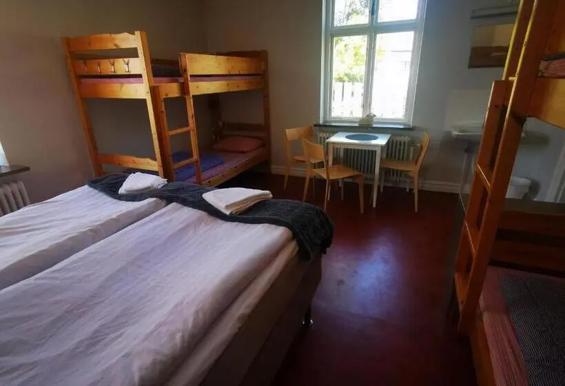 浴室共有ファミリールーム, åhus B&b Och Vandrarhem