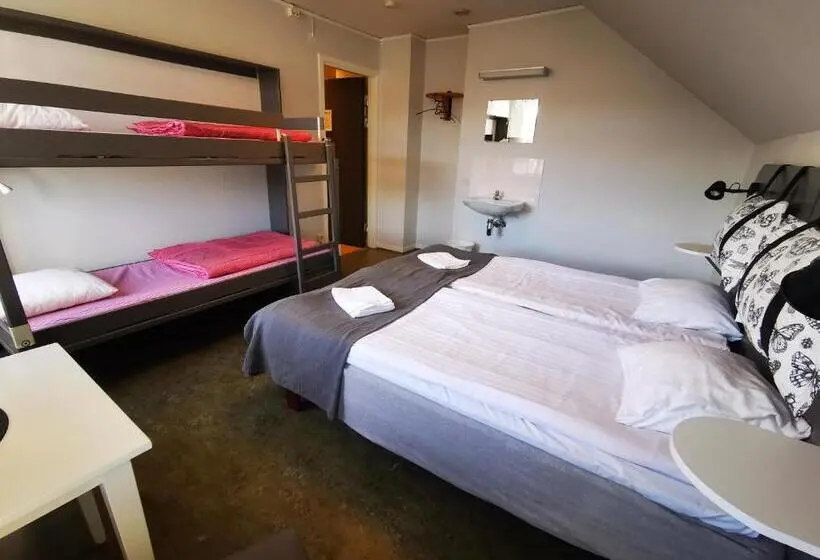 スタンダード４人部屋, åhus B&b Och Vandrarhem