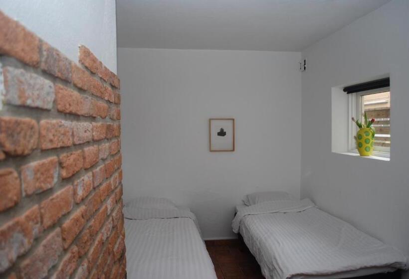 기본룸, åhus B&b Och Vandrarhem