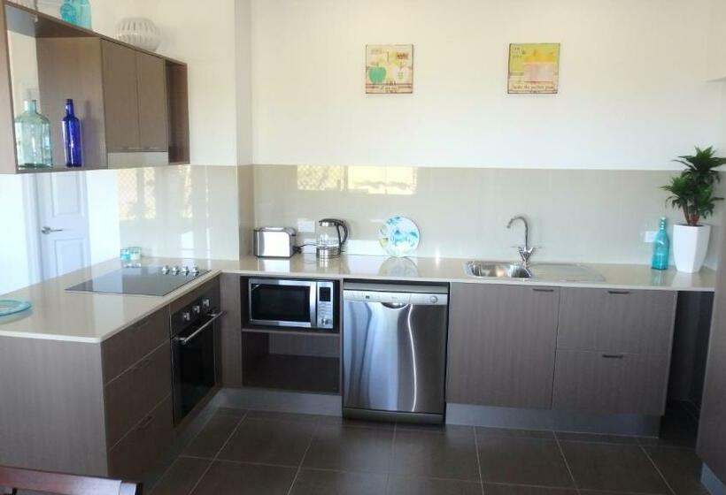 ２ベッドルームアパートメント, Nautilus Apartments