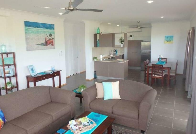 ２ベッドルームアパートメント, Nautilus Apartments