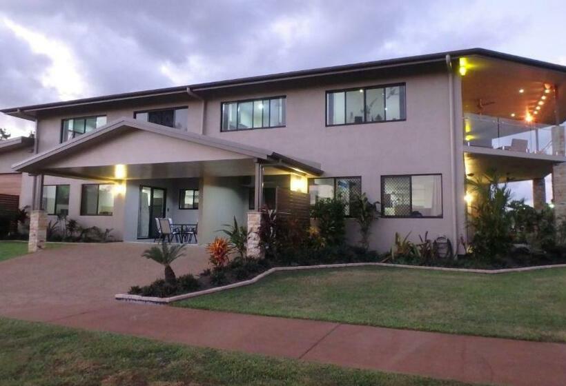 ２ベッドルームアパートメント, Nautilus Apartments