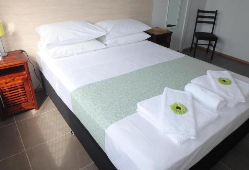 Апартаменты 2 Спальни, Nautilus Apartments