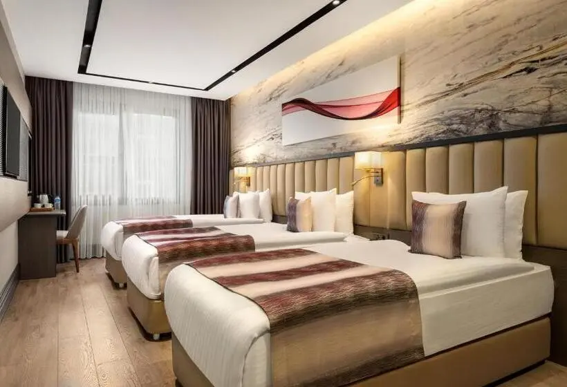 اتاق استاندارد سه نفره, Ramada By Wyndham Istanbul Umraniye