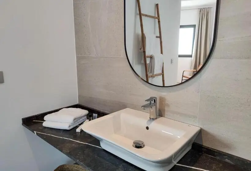 اتاق لوکس با چشم‌انداز دریا, Arena House Conil