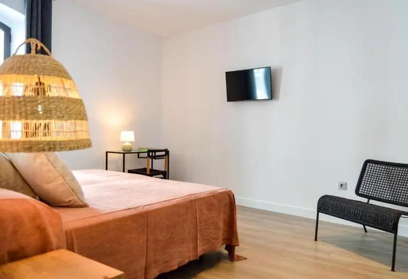 اتاق لوکس, Arena House Conil