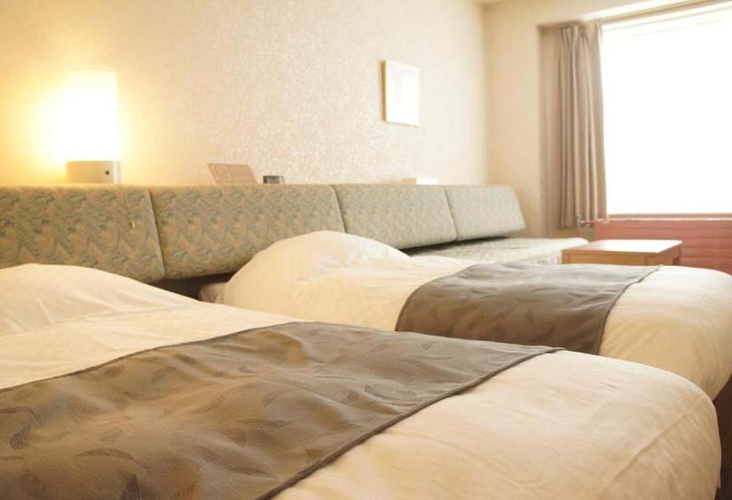 Camera Economy, Abest Hakuba Resort