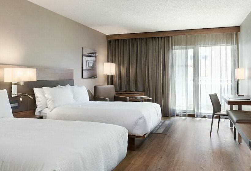 带2个双人床的标准工作室, Ac Hotel By Marriott Santiago Costanera Center