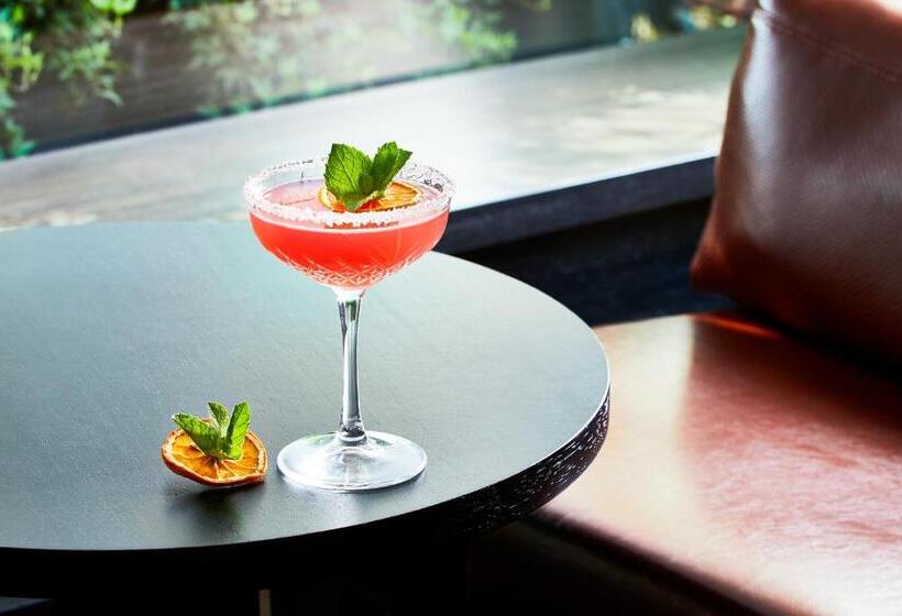 חדר סטנדרט עם מיטת קינג, Ac Hotel By Marriott Santiago Costanera Center