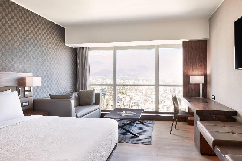 带大床的标准间, Ac Hotel By Marriott Santiago Costanera Center