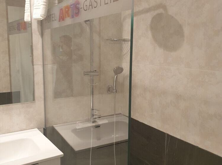 غرفة قياسية فردية, Arts  Gasteiz Centro