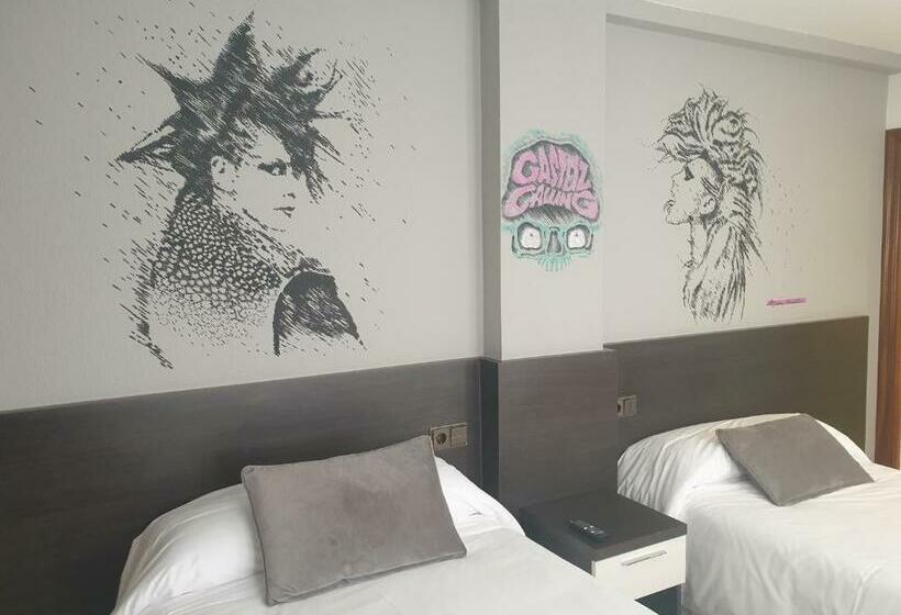 غرفة قياسية, Arts  Gasteiz Centro