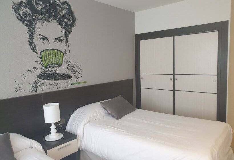 غرفة قياسية, Arts  Gasteiz Centro