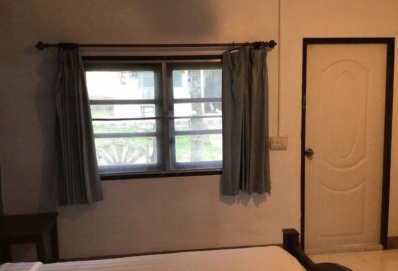 スタンダードルーム, Baan Aunrak Koh Chang