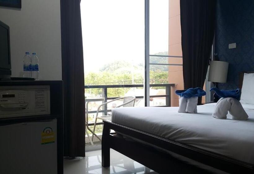 수피리어 룸, Chatchada House