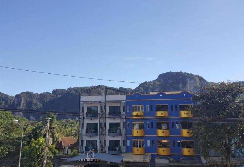 غرفة ديلوكس ثلاثية, Chatchada House
