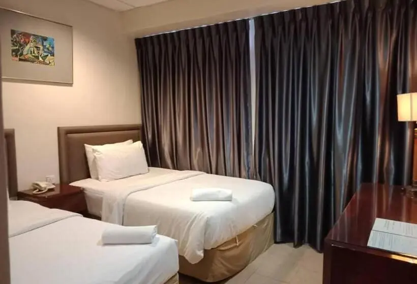 デラックスルーム, Golden Court Hotel   Sri Pelangi