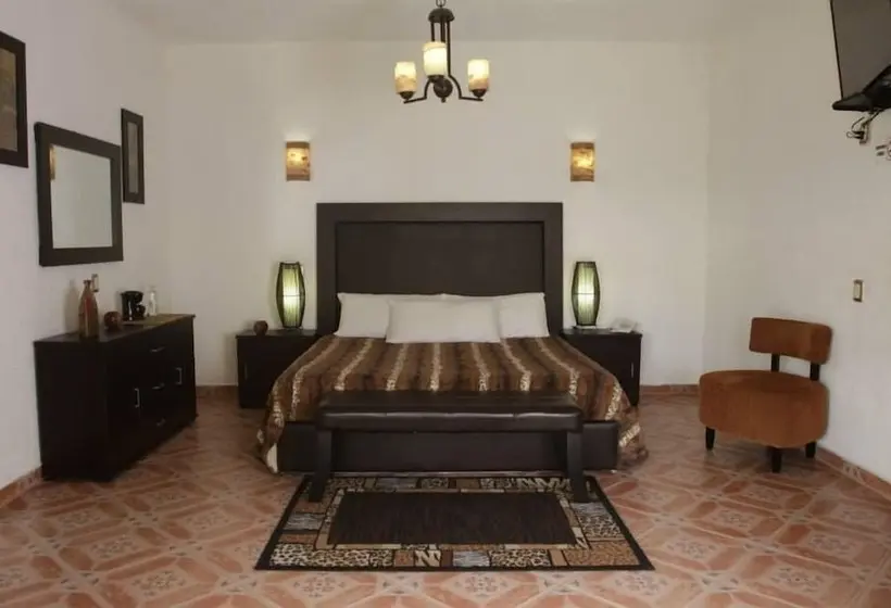 Juniorsviitti, Hacienda San Francisco
