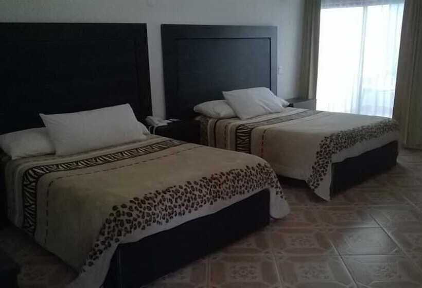 Полулюкс, Hacienda San Francisco