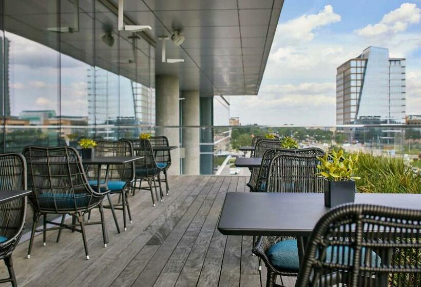 キングサイズベッドのデラックスルーム, Renaissance Dallas At Plano Legacy West