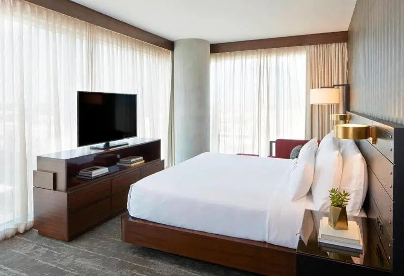 Executive-sviitti King-vuode, Renaissance Dallas At Plano Legacy West