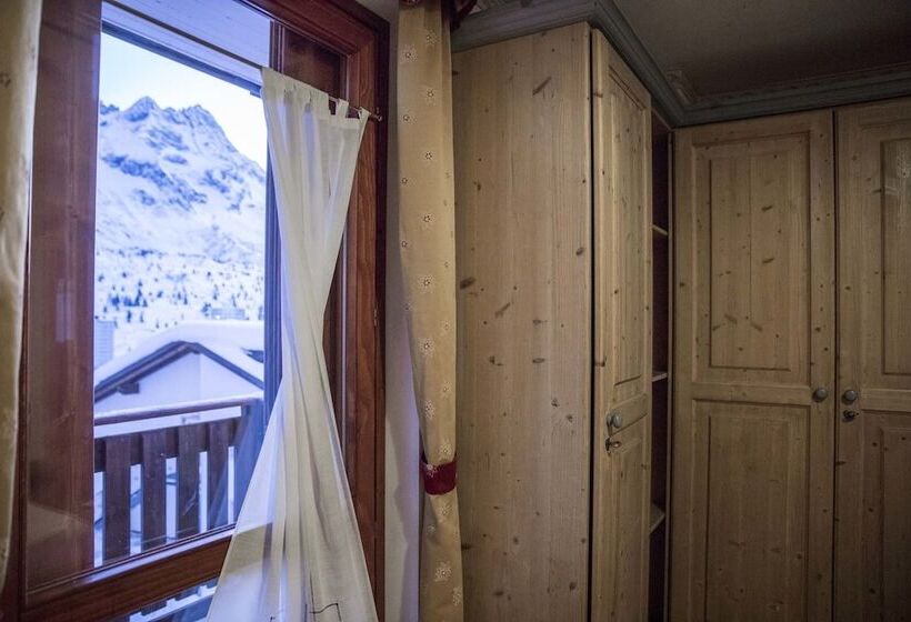 חדר משפחתי, Residence Dahu